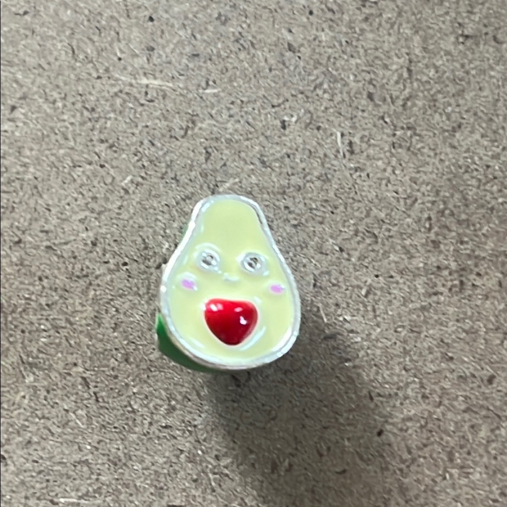 Avocado Charm-NEW